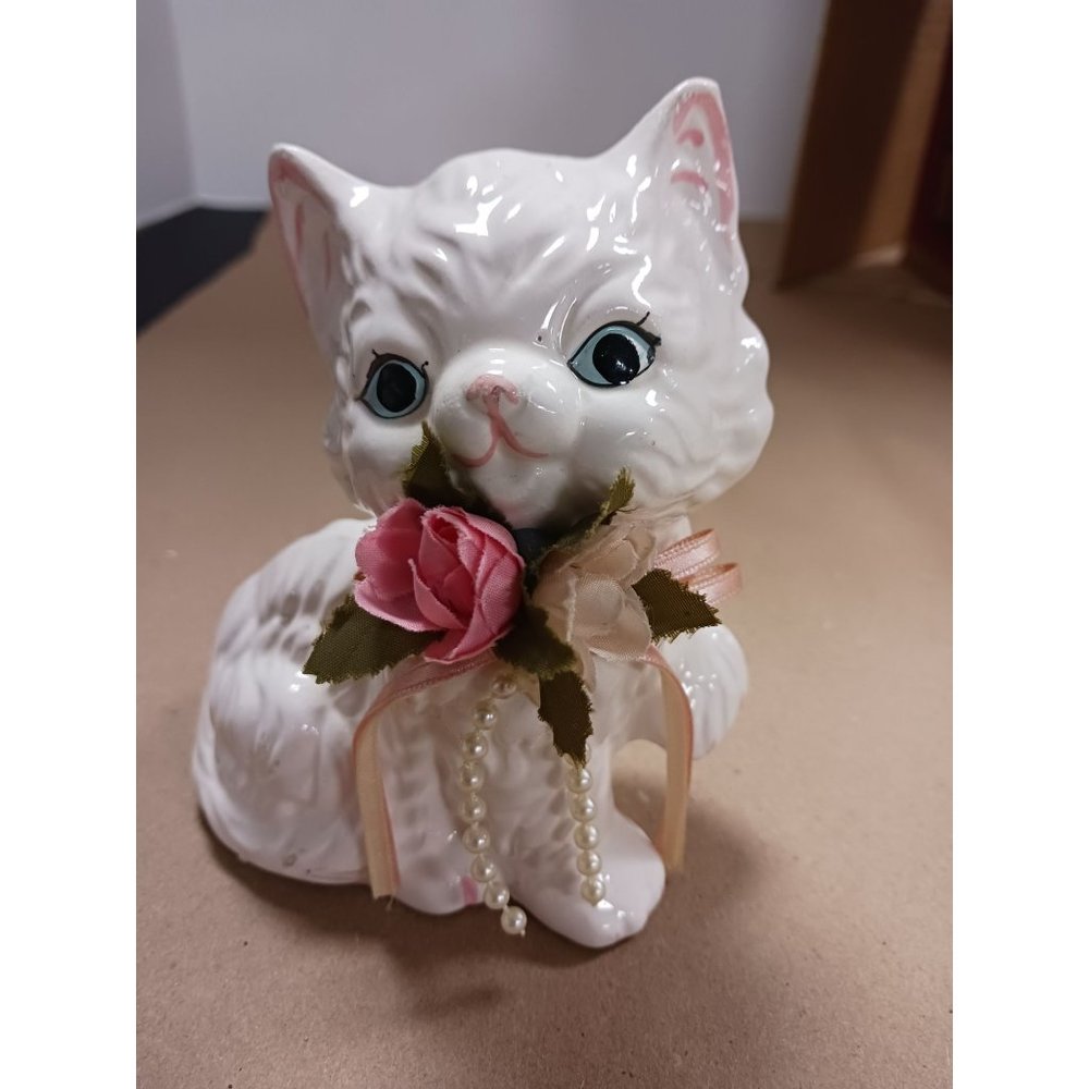 Trippies Vintage Porcelain Cat 1991